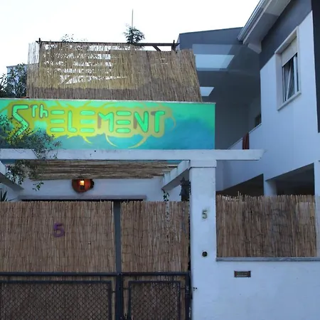 Auberge de jeunesse 5th Element House Caparica *