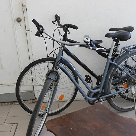 Hostel 5th Element House Caparica *