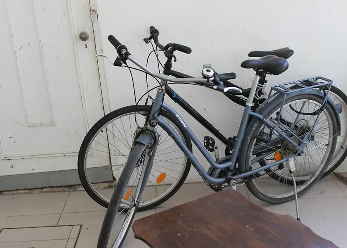 Hostel 5th Element House Caparica *