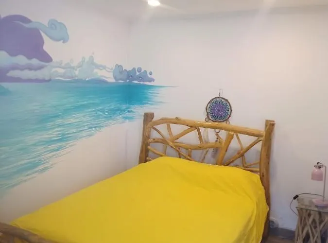 5th Element House Caparica Hostel Costa de Caparica